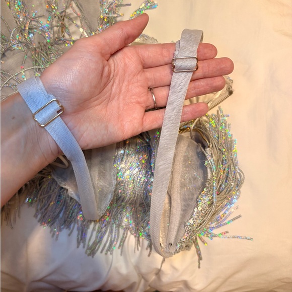 Amazing Lace Shimmering Silver Dress - Picture 4 of 9